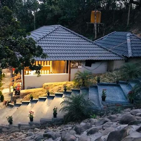 The Mountain Shades Resort Madikeri Buitenkant foto