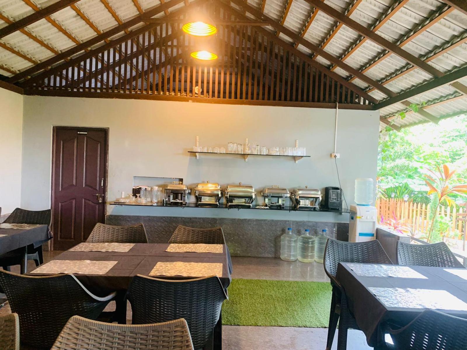 The Mountain Shades Resort Madikeri Buitenkant foto