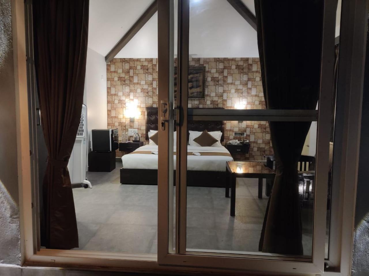 The Mountain Shades Resort Madikeri Buitenkant foto