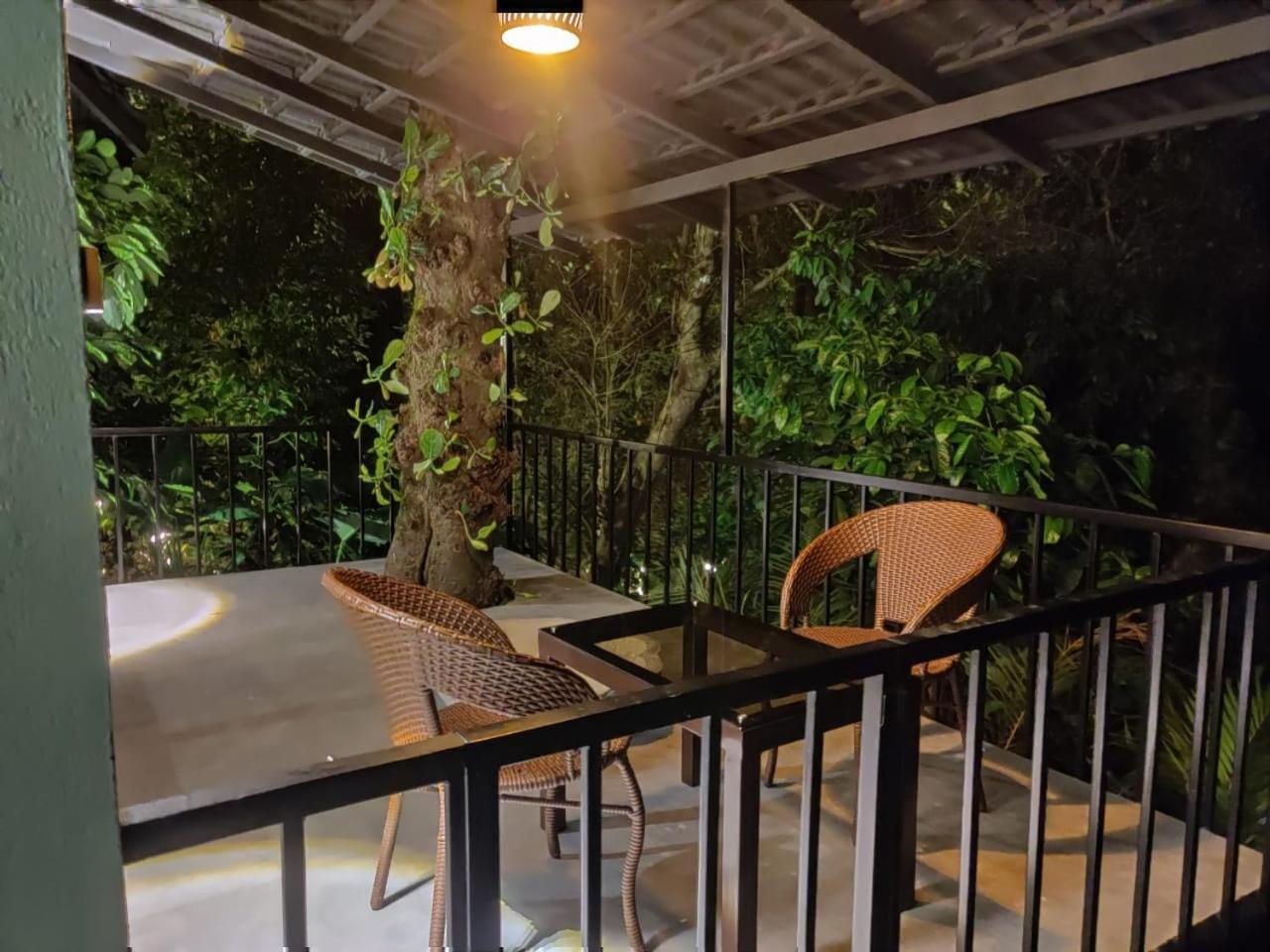 The Mountain Shades Resort Madikeri Buitenkant foto