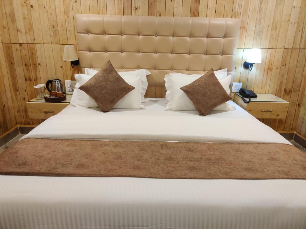 The Mountain Shades Resort Madikeri Buitenkant foto