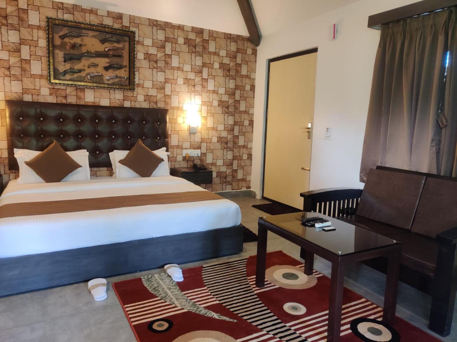 The Mountain Shades Resort Madikeri Buitenkant foto
