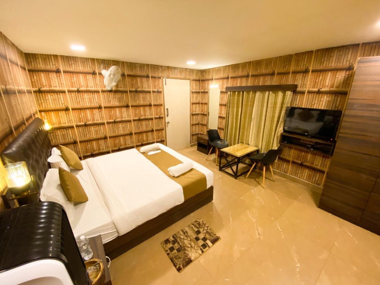 The Mountain Shades Resort Madikeri Buitenkant foto