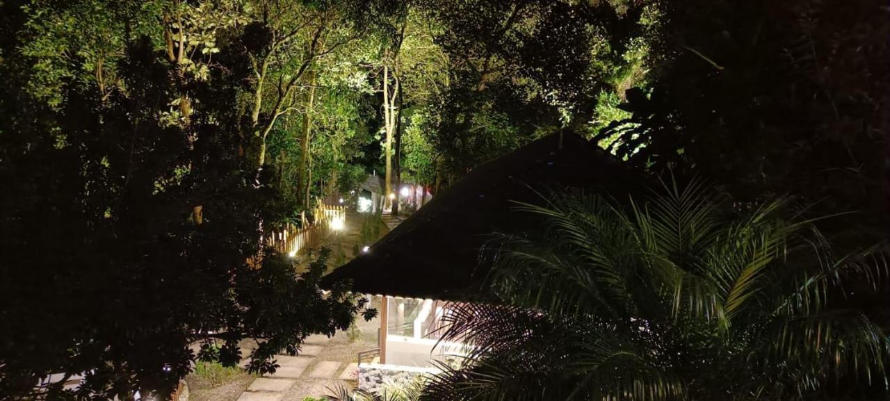 The Mountain Shades Resort Madikeri Buitenkant foto