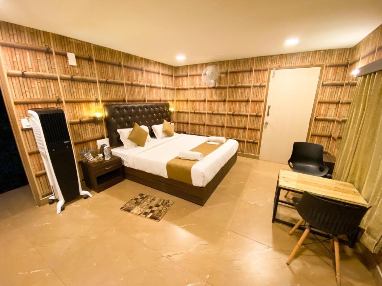 The Mountain Shades Resort Madikeri Buitenkant foto