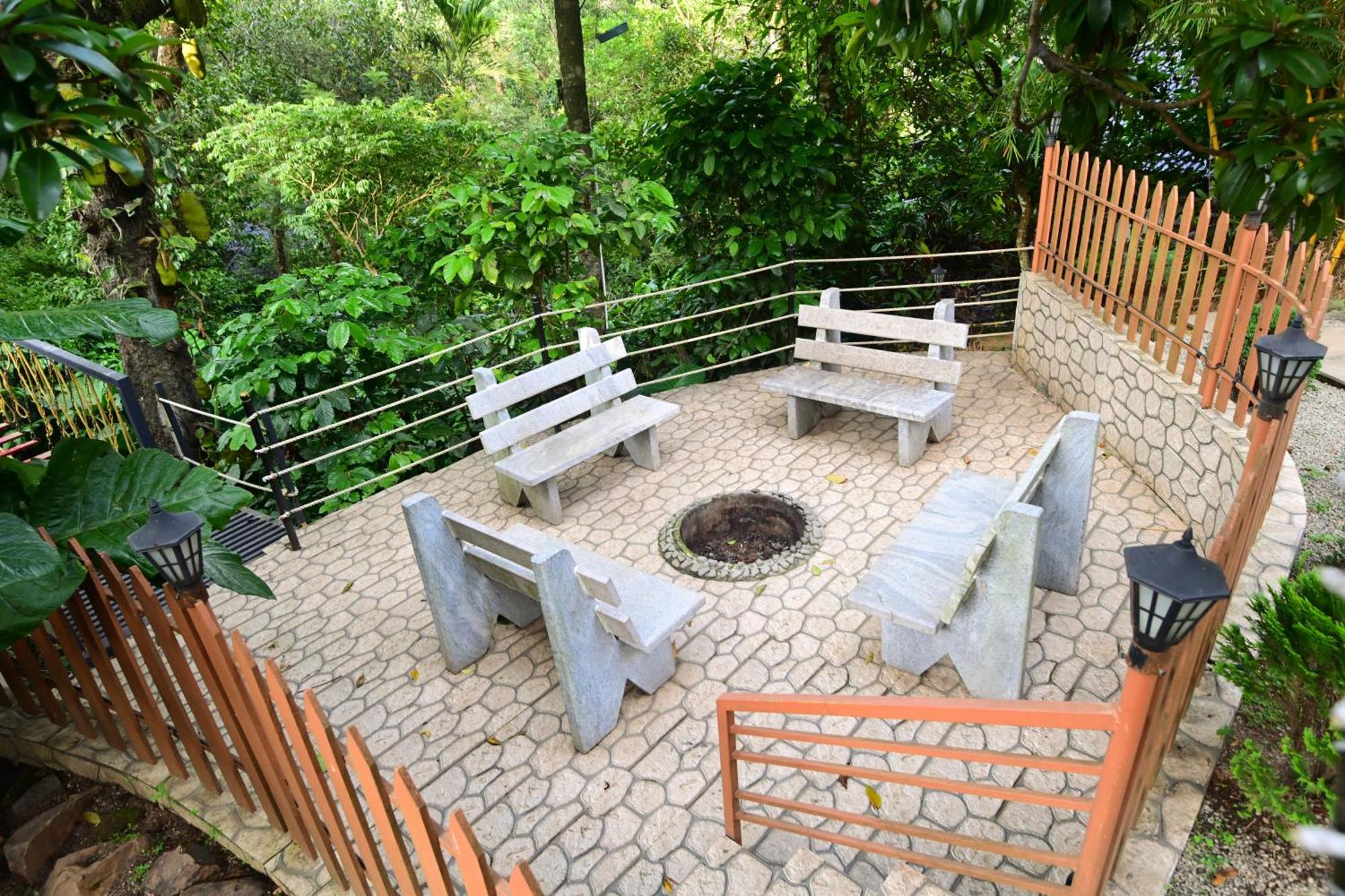 The Mountain Shades Resort Madikeri Buitenkant foto