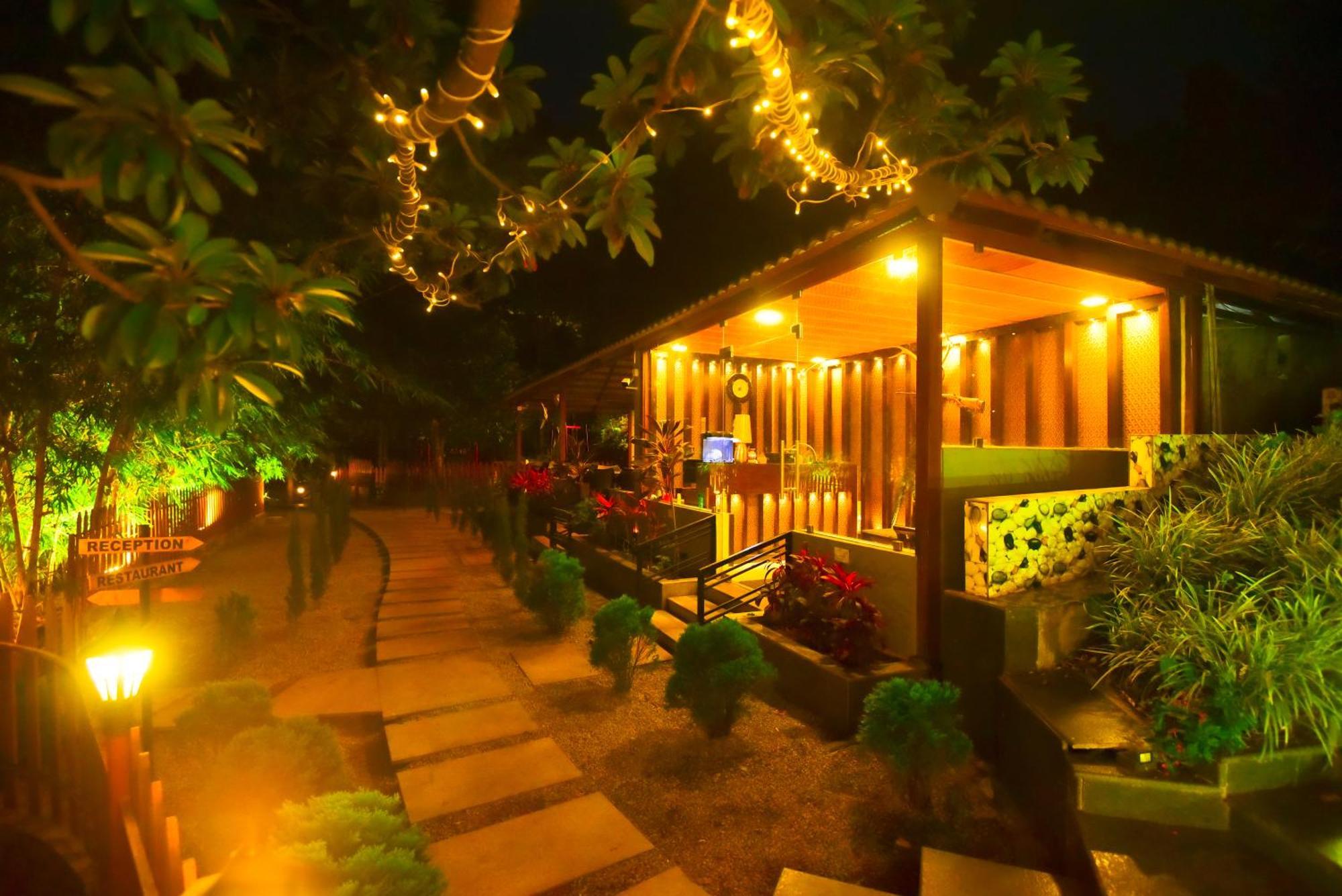 The Mountain Shades Resort Madikeri Buitenkant foto