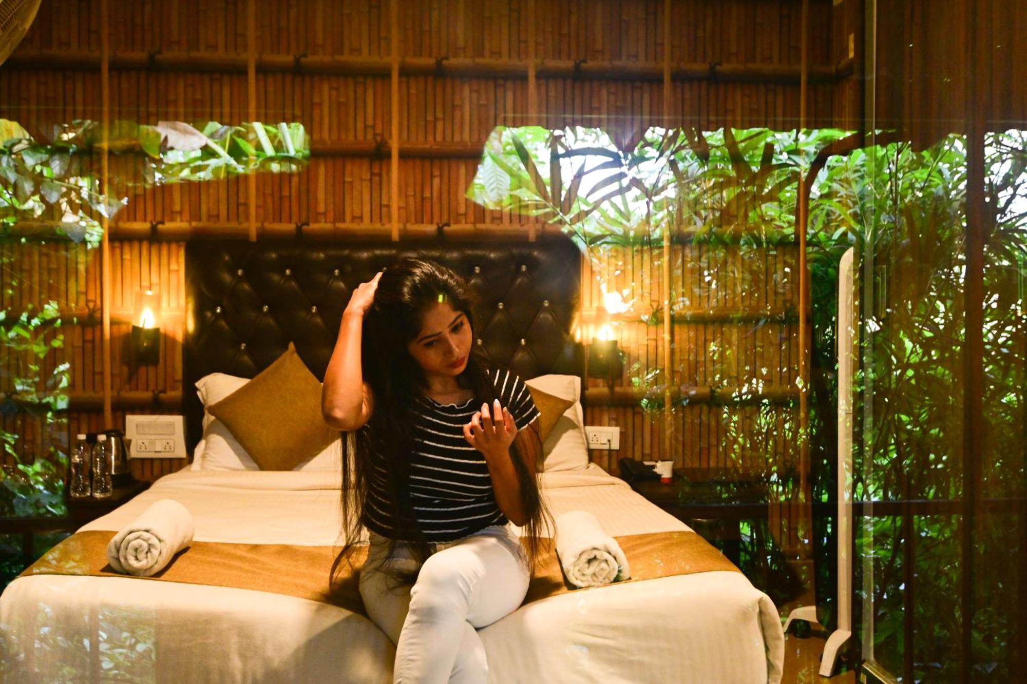 The Mountain Shades Resort Madikeri Buitenkant foto