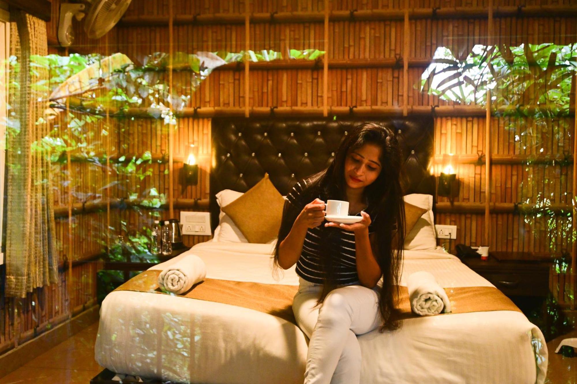 The Mountain Shades Resort Madikeri Buitenkant foto