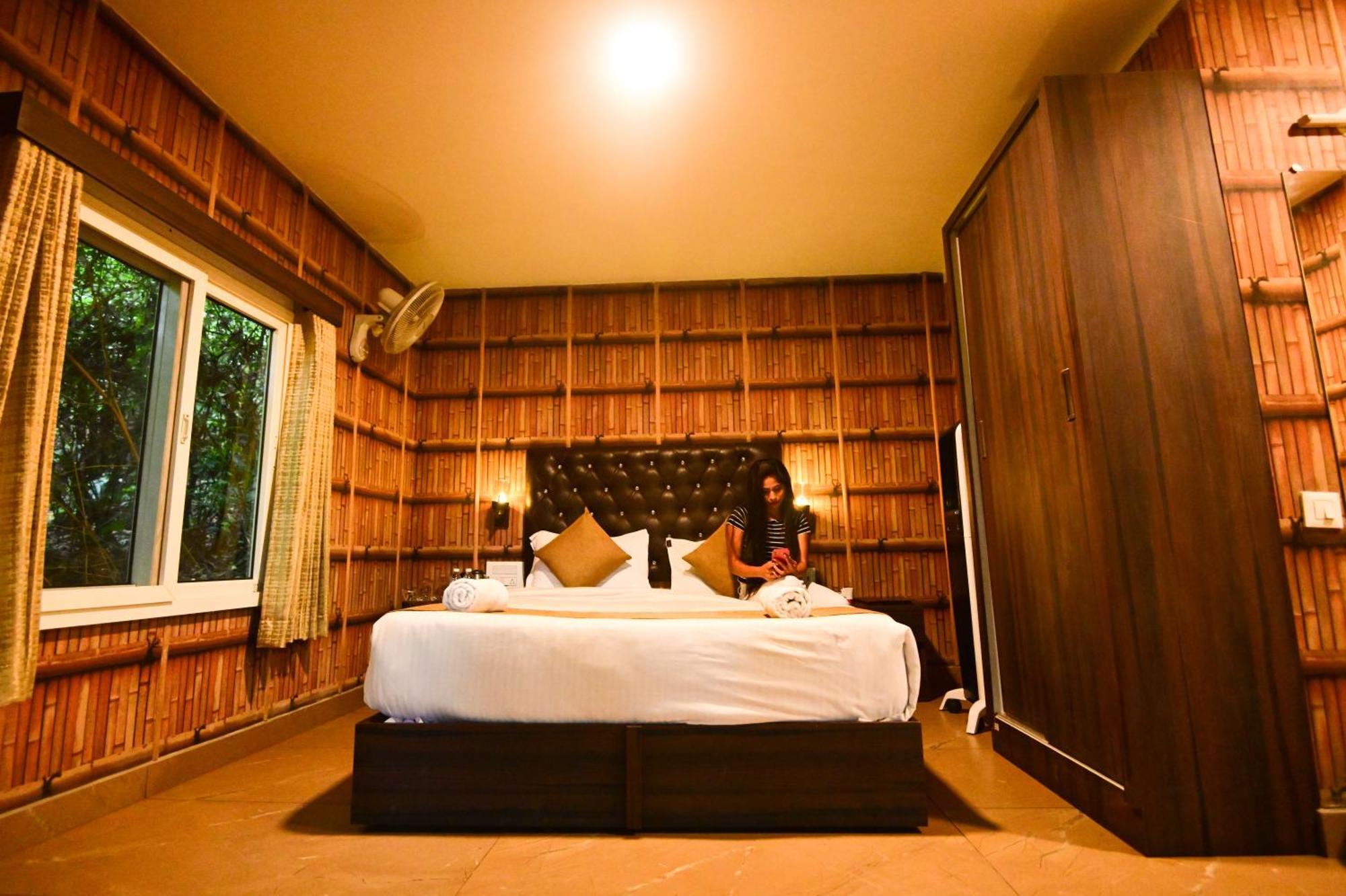 The Mountain Shades Resort Madikeri Buitenkant foto